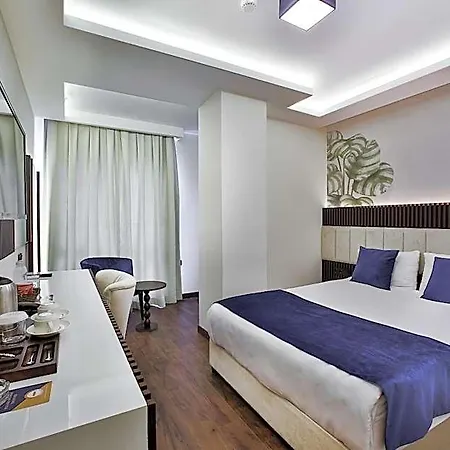 Kavala Hotel 4*