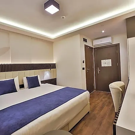 Kavala Hotel 4*